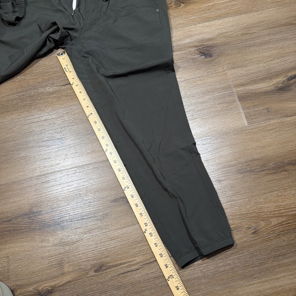 Vuori Mens LARGE Lined Kore Jogger Pants Grey Elastic Waist Drawstring V456 - Picture 8 of 12